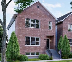 3105 W Wallen Avenue, Chicago, IL 60645