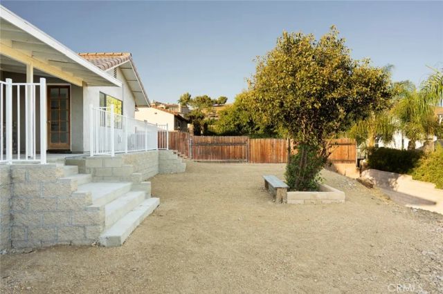 29698 Vacation Drive, Canyon Lake, CA 92587