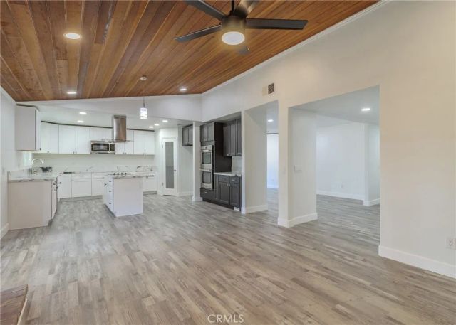 29698 Vacation Drive, Canyon Lake, CA 92587