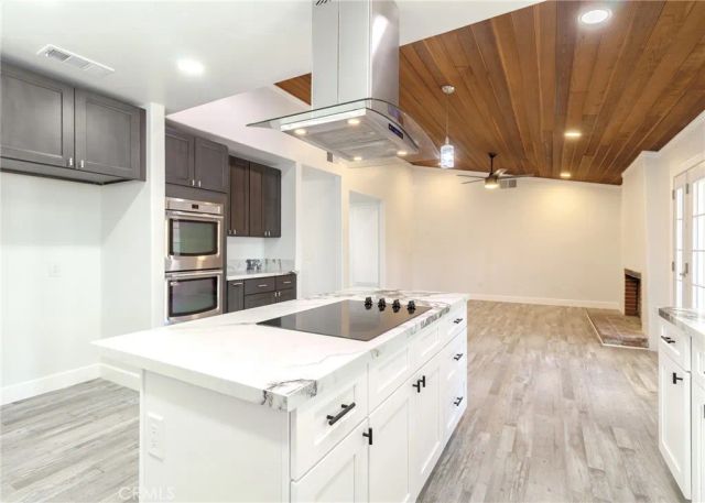 29698 Vacation Drive, Canyon Lake, CA 92587