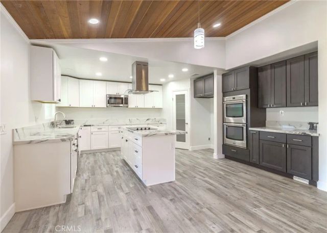 29698 Vacation Drive, Canyon Lake, CA 92587