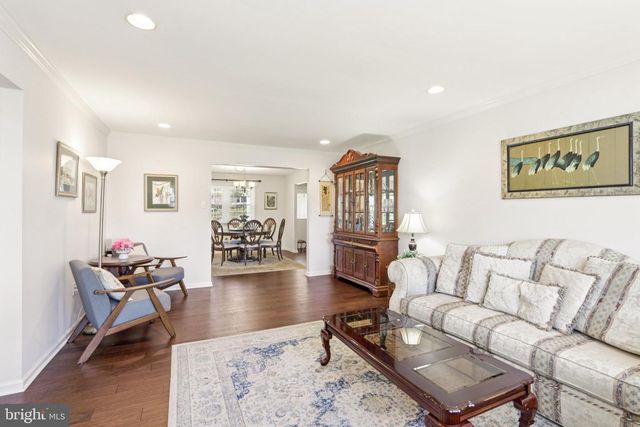 923 PICKERING DR, Yardley, PA 19067