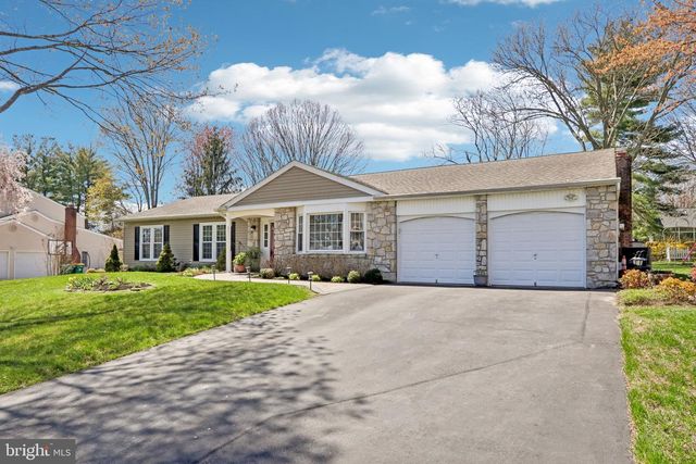 923 PICKERING DR, Yardley, PA 19067