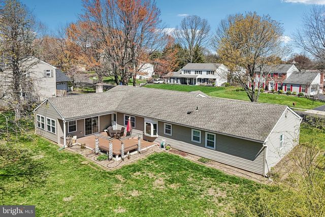 923 PICKERING DR, Yardley, PA 19067