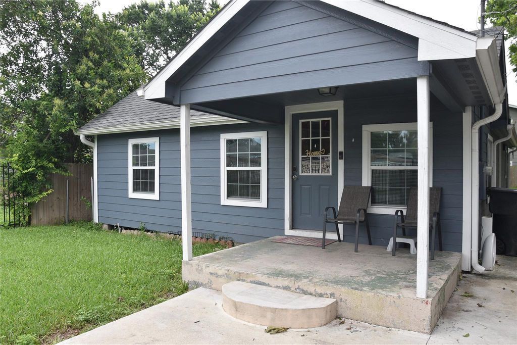 4006 Caplin Street, Houston, TX 77026