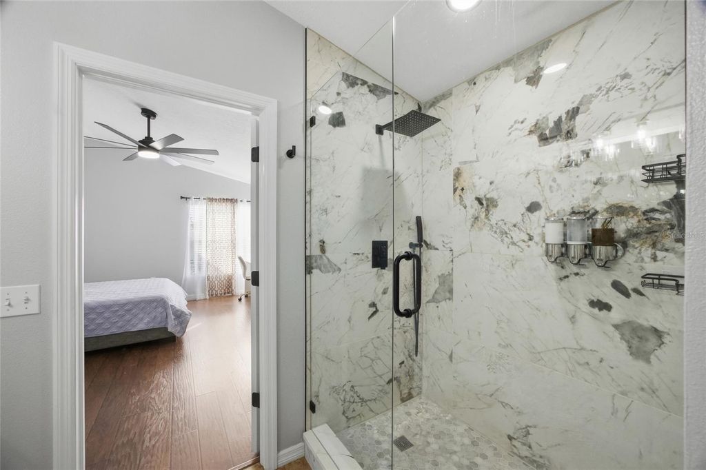 Image 18 of property listing at 7206 HAMILTON PARK BOULEVARD, Tampa, FL 33615