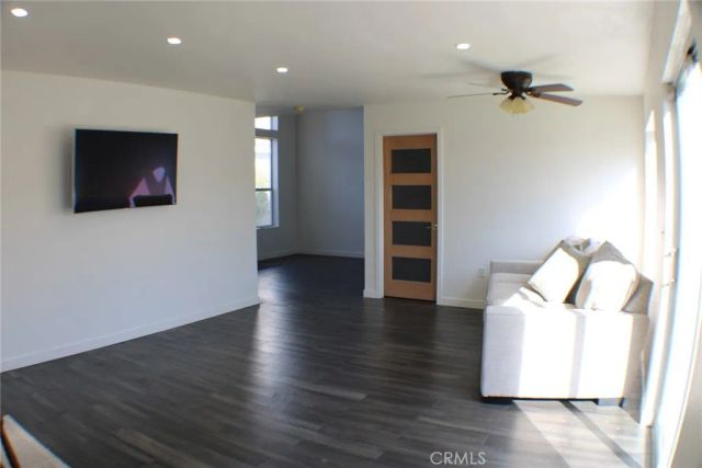 1915 E 120th Street, Los Angeles, CA 90059