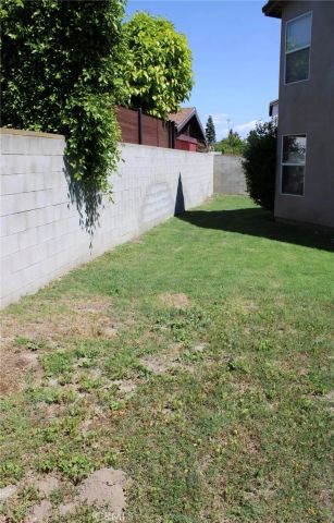 1915 E 120th Street, Los Angeles, CA 90059