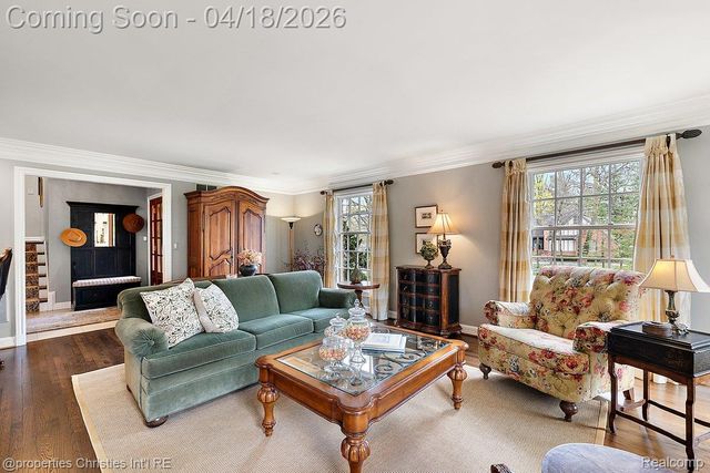 3648 Halla Lane, Bloomfield Hills, MI 48301