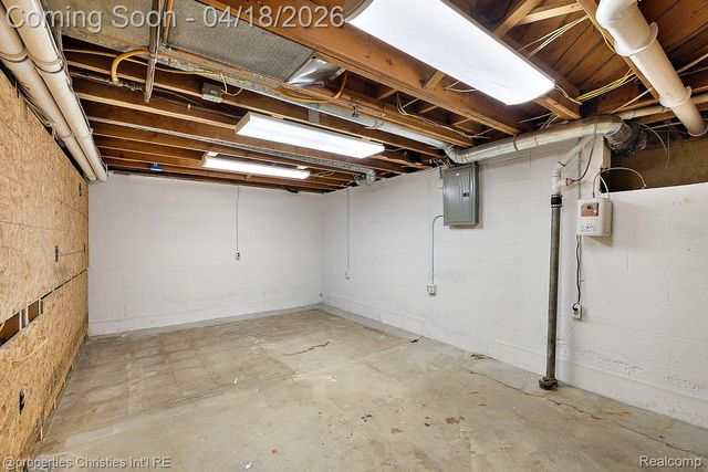 3648 Halla Lane, Bloomfield Hills, MI 48301