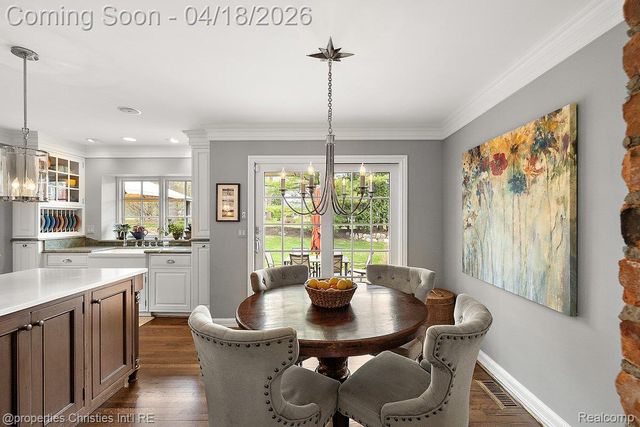 3648 Halla Lane, Bloomfield Hills, MI 48301