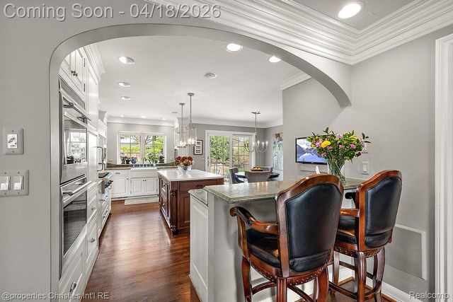 3648 Halla Lane, Bloomfield Hills, MI 48301