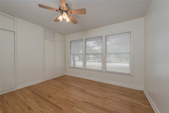 708 Broadmoor Drive, Bryan, TX 77802