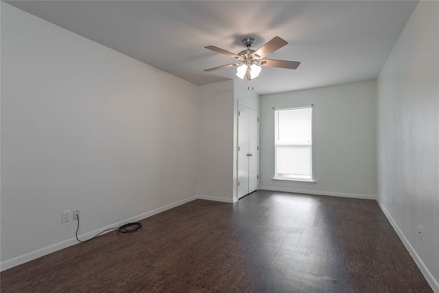 708 Broadmoor Drive, Bryan, TX 77802
