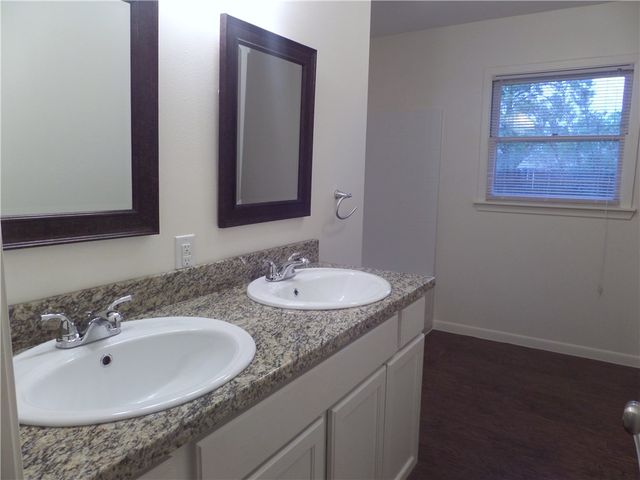 708 Broadmoor Drive, Bryan, TX 77802
