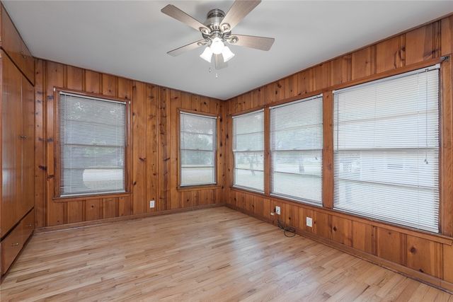 708 Broadmoor Drive, Bryan, TX 77802