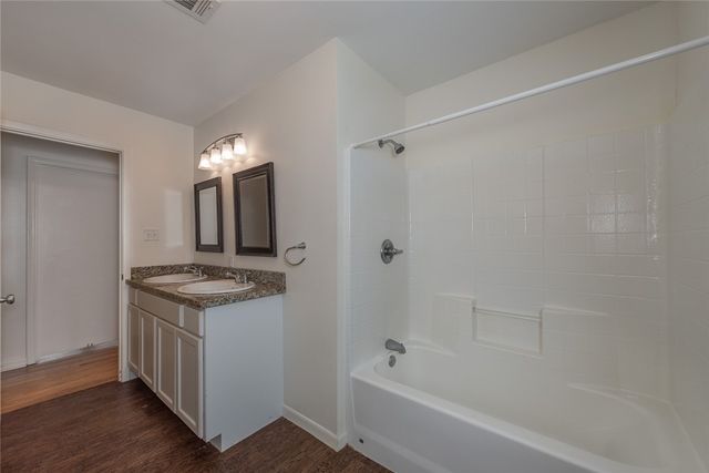 708 Broadmoor Drive, Bryan, TX 77802