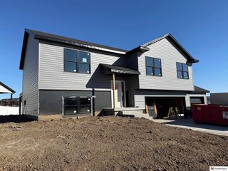 1722 NW 55th Street, Lincoln, NE 68528