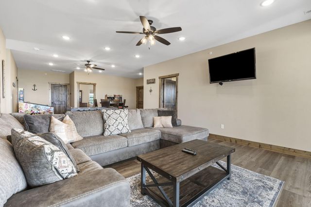 85 David Shawn Drive, Indian Point, MO 65616