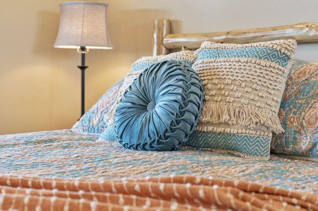 85 David Shawn Drive, Indian Point, MO 65616