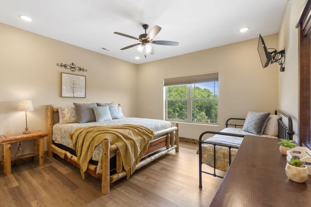 85 David Shawn Drive, Indian Point, MO 65616