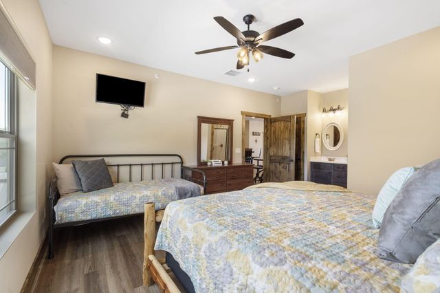 85 David Shawn Drive, Indian Point, MO 65616