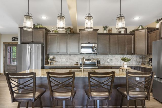 85 David Shawn Drive, Indian Point, MO 65616