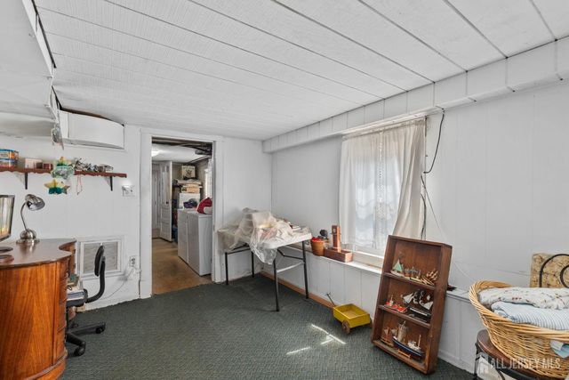 28 WILDWOOD Avenue, Fords, NJ 08863