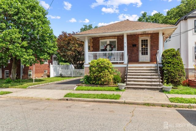 28 WILDWOOD Avenue, Fords, NJ 08863