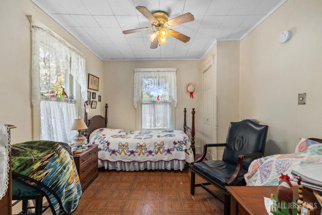 28 WILDWOOD Avenue, Fords, NJ 08863