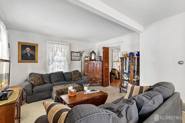 28 WILDWOOD Avenue, Fords, NJ 08863