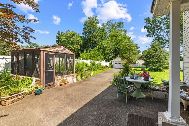 28 WILDWOOD Avenue, Fords, NJ 08863