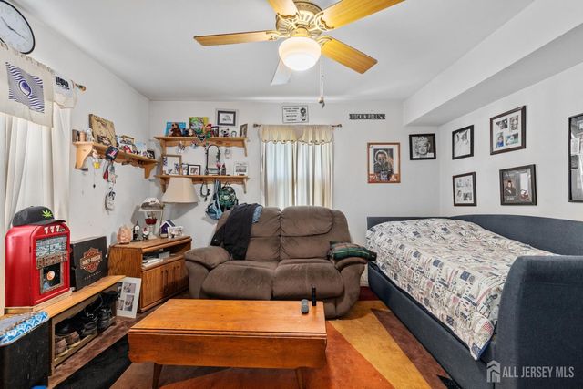 28 WILDWOOD Avenue, Fords, NJ 08863