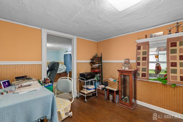 28 WILDWOOD Avenue, Fords, NJ 08863