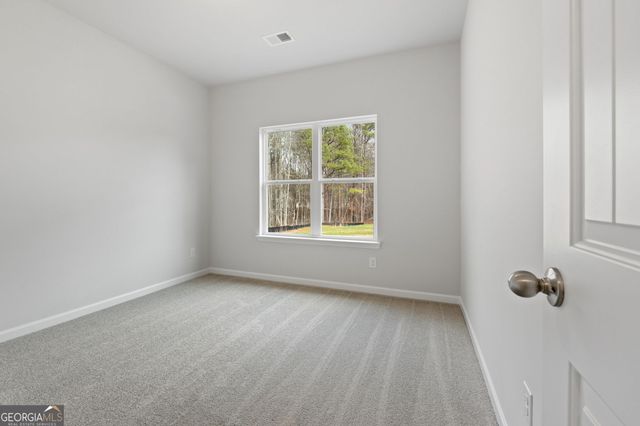 156 Charlie Fuller Road, Grantville, GA 30220