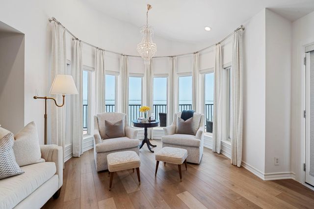 102 Lanai Street, Tiki Island, TX 77554