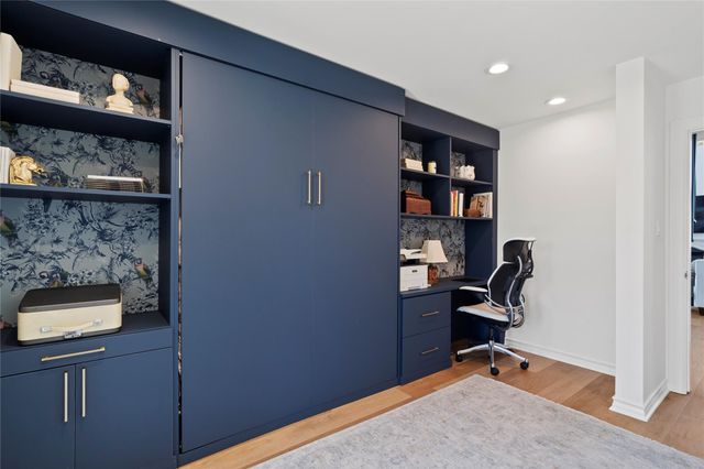 102 Lanai Street, Tiki Island, TX 77554