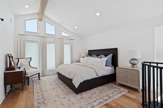 102 Lanai Street, Tiki Island, TX 77554