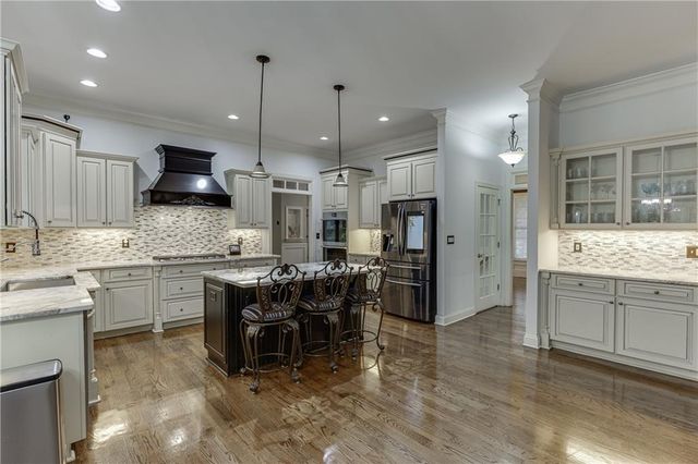 2581 Trailing Ivy Way, Buford, GA 30519