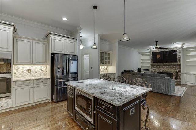 2581 Trailing Ivy Way, Buford, GA 30519