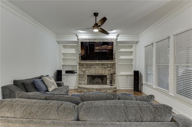 2581 Trailing Ivy Way, Buford, GA 30519