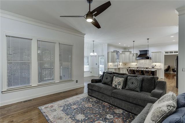 2581 Trailing Ivy Way, Buford, GA 30519