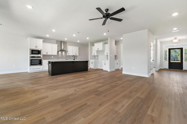 17096 River Hills Drive, Gulfport, MS 39503