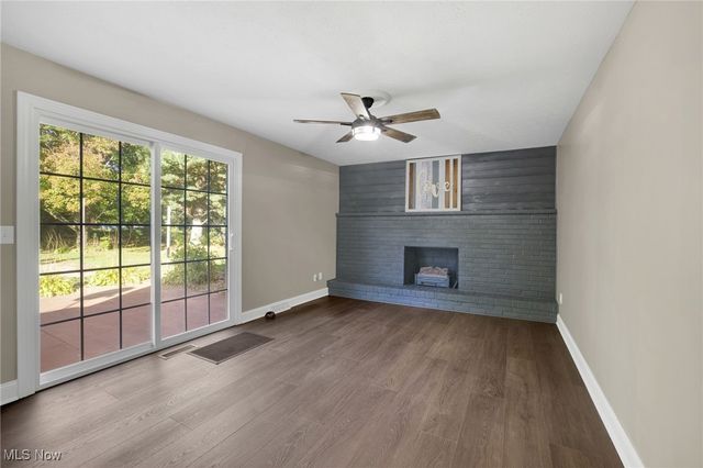 3863 Heckman Street NW, Uniontown, OH 44685