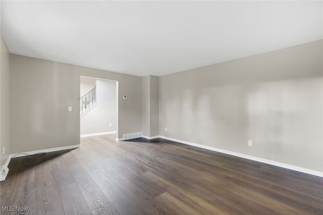 3863 Heckman Street NW, Uniontown, OH 44685