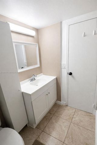 16851 NE 23rd Avenue B604, North Miami Beach, FL 33160