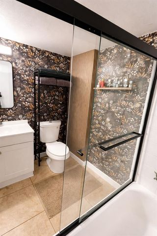 16851 NE 23rd Avenue B604, North Miami Beach, FL 33160