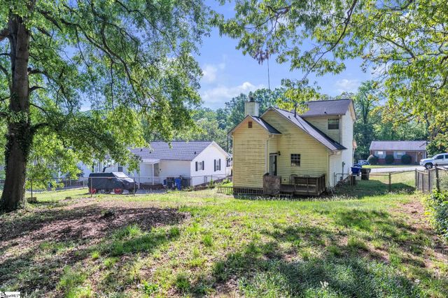 203 Lowndes Avenue, Greenville, SC 29607