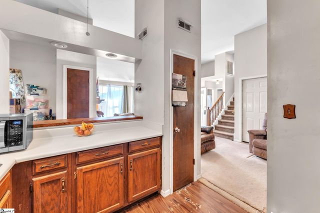 203 Lowndes Avenue, Greenville, SC 29607