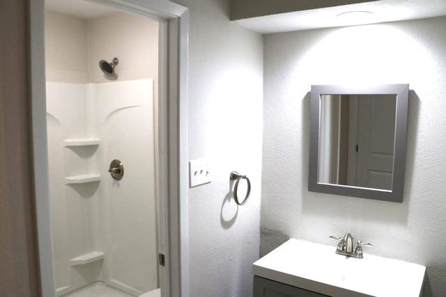 726 Cory Street, Grapevine, TX 76051